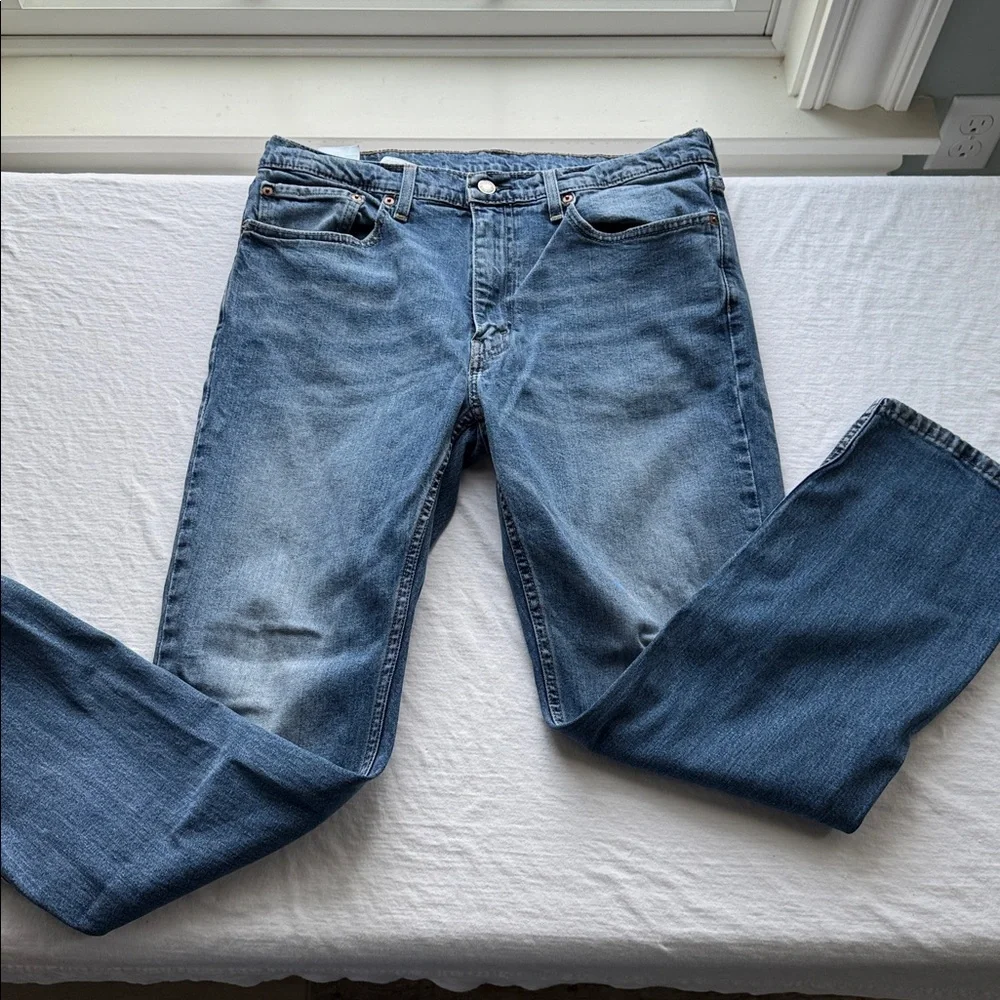 Levis 514 Straight Fit Jeans Mens 36X30 Blue Medium Wash Faded Denim